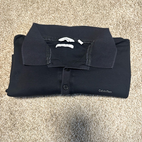 Two Calvin Klein Polo Shirts - Picture 7 of 7